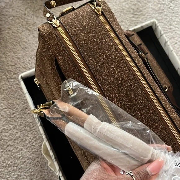 La Mansio Air in Cork w/ straps and pads - Picture 5 of 9